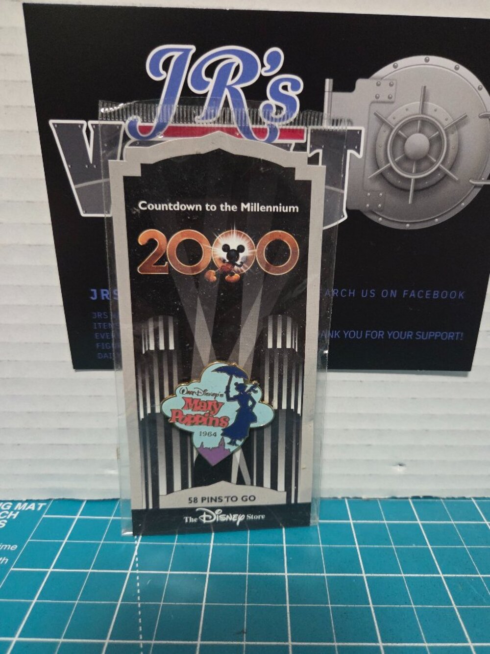 Disney DS Countdown to the Millennium Series Mary Poppins Enamel Pin